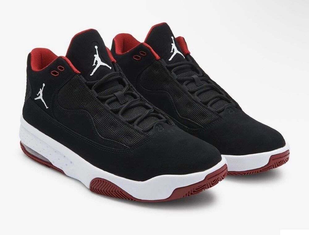 Jordan Max Aura 2 GS 7Y Womens 8.5 Black Red CN8094-016 No Lid (062)